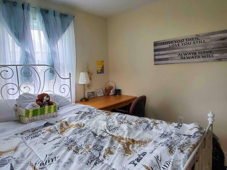 5 Star Room/Close To Town Center And Everything/5 Min Walk Metro Rockville Exterior photo