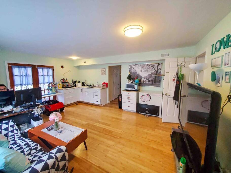 5 Star Room/Close To Town Center And Everything/5 Min Walk Metro Rockville Exterior photo